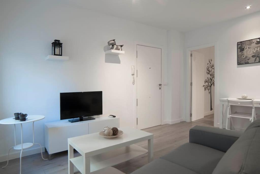 Moderno Apartamento En Plaza Merced Malaga Zewnętrze zdjęcie