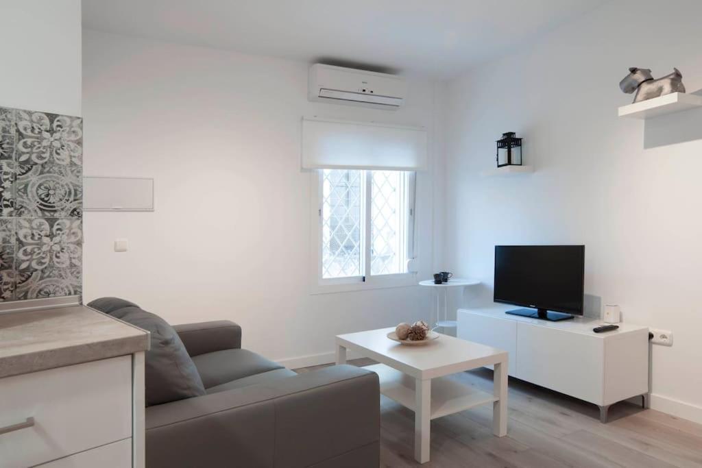 Moderno Apartamento En Plaza Merced Malaga Zewnętrze zdjęcie