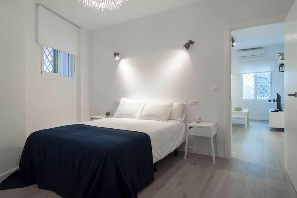 Moderno Apartamento En Plaza Merced Malaga Zewnętrze zdjęcie