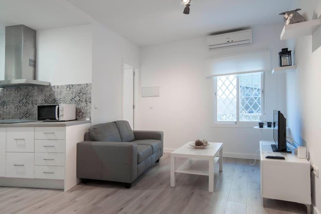 Moderno Apartamento En Plaza Merced Malaga Zewnętrze zdjęcie