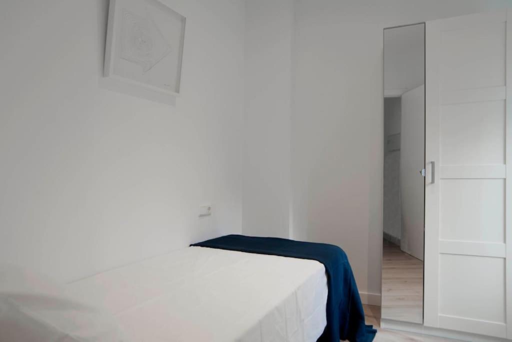 Moderno Apartamento En Plaza Merced Malaga Zewnętrze zdjęcie